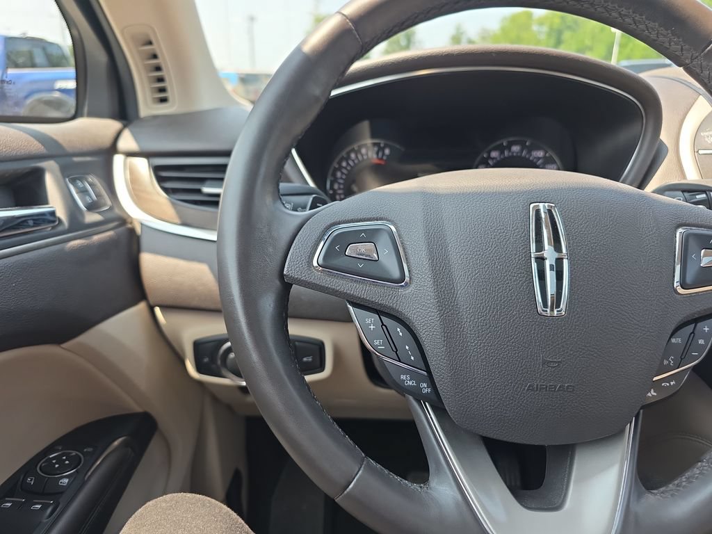 Used 2019 Lincoln MKC Reserve AWD/4WD image 27