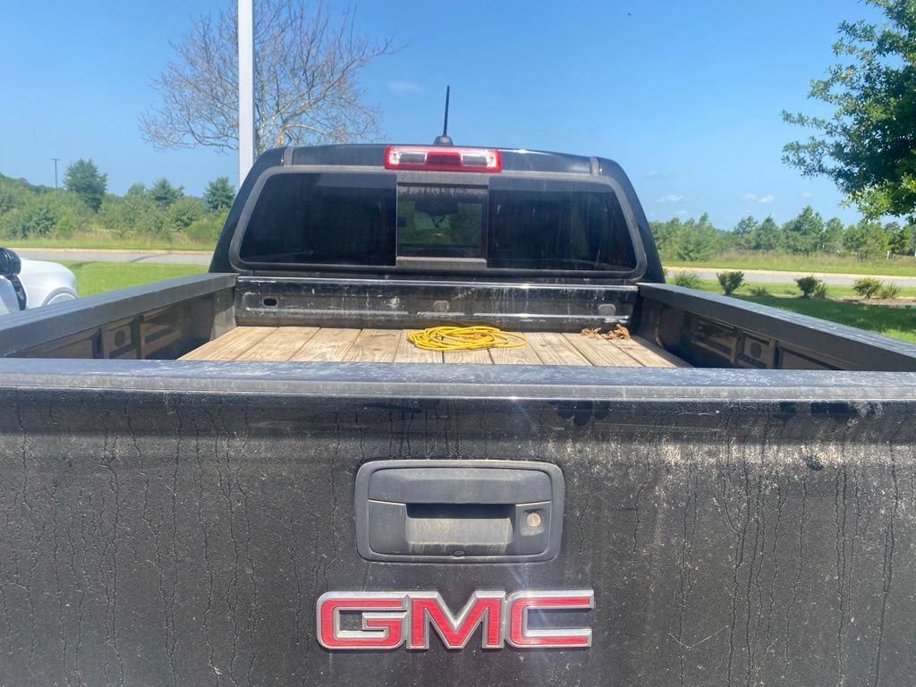 Used 2020 GMC Canyon SLE w/ Elevation Edition AWD/4WD image 8
