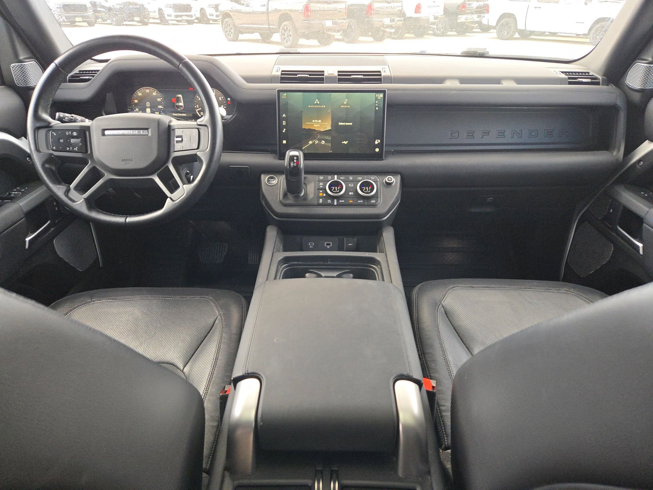 Used 2024 Land Rover Defender 130 X-Dynamic SE image 16