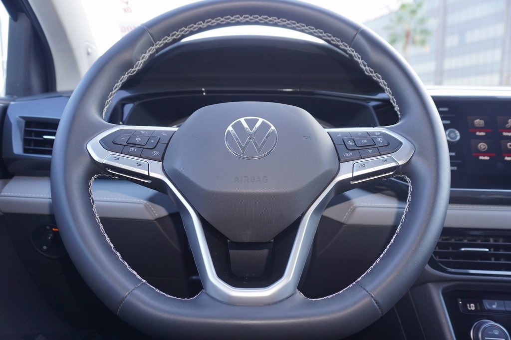 Used 2023 Volkswagen Taos SEL image 21