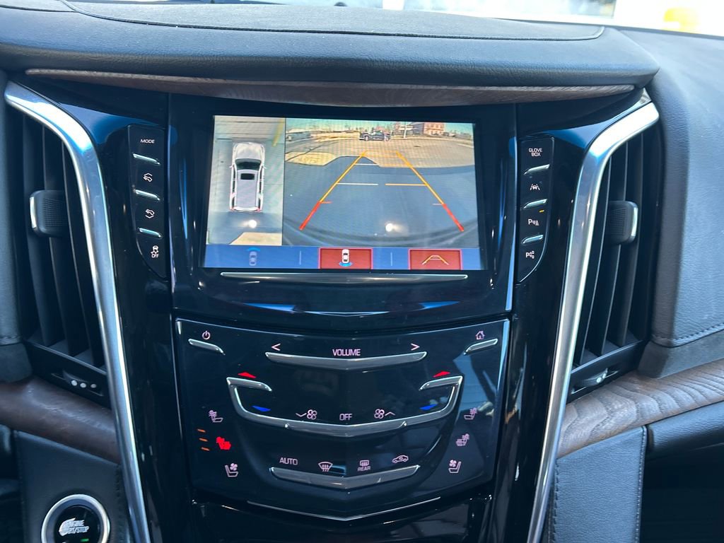Used 2019 Cadillac Escalade Luxury image 21
