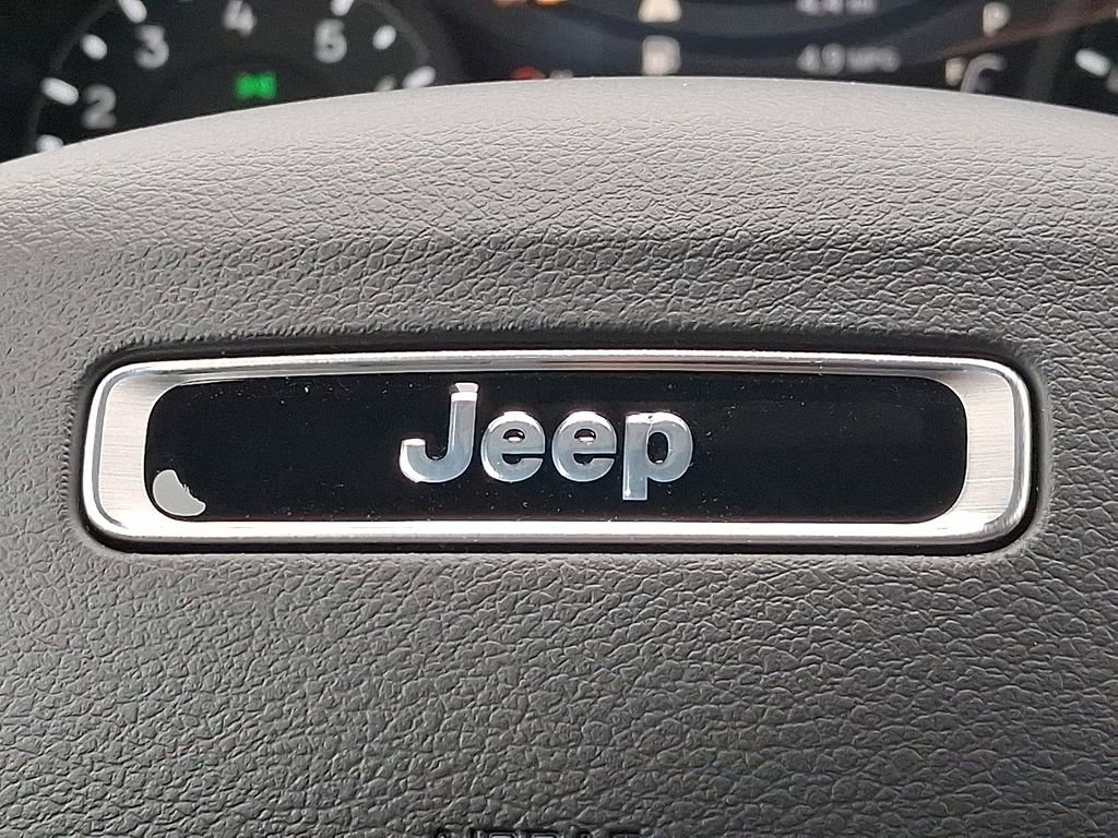 New 2026 Jeep Compass Latitude w/ Sun and Sound Group image 11