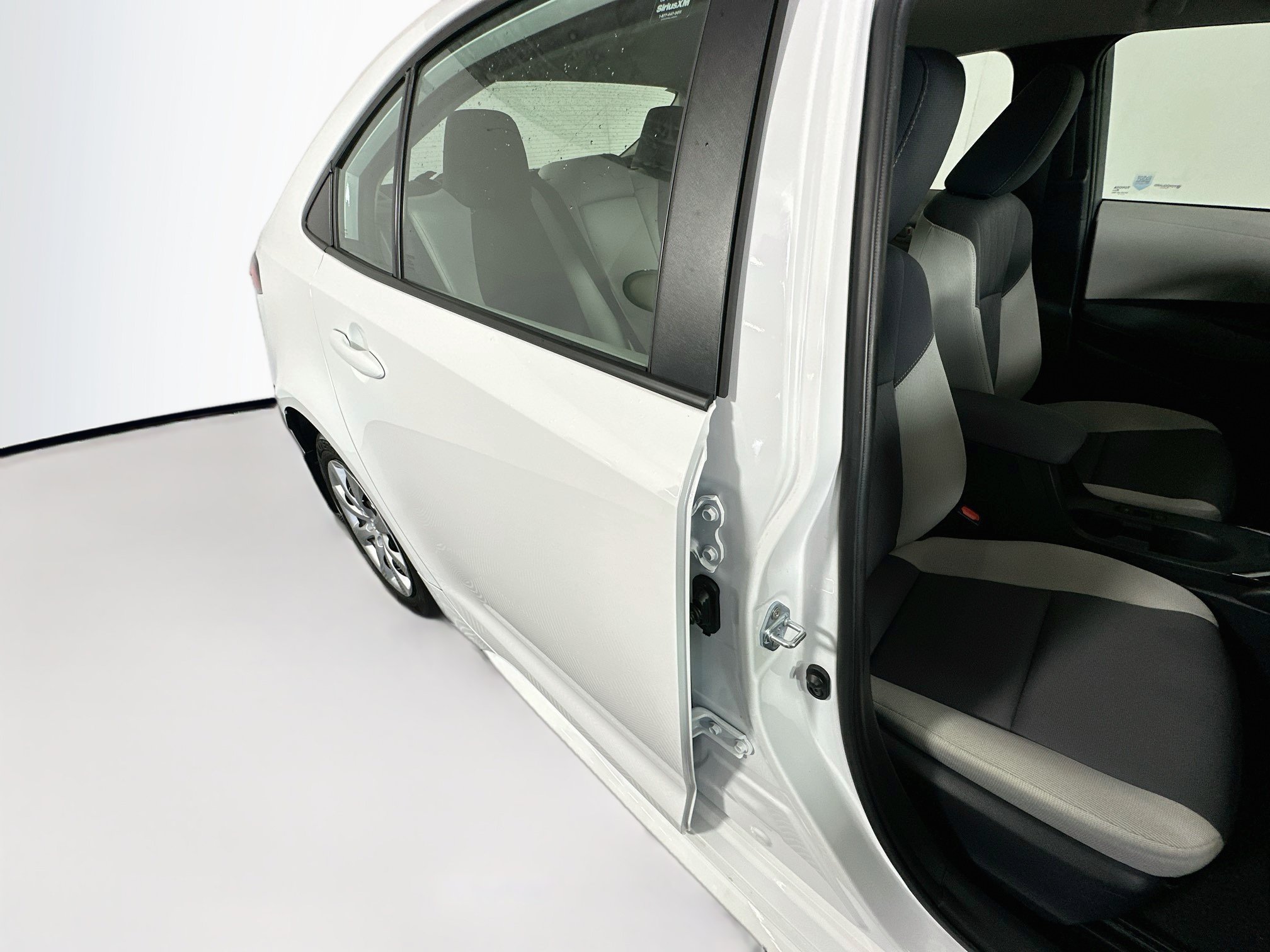 Certified 2025 Toyota Corolla LE FWD image 27
