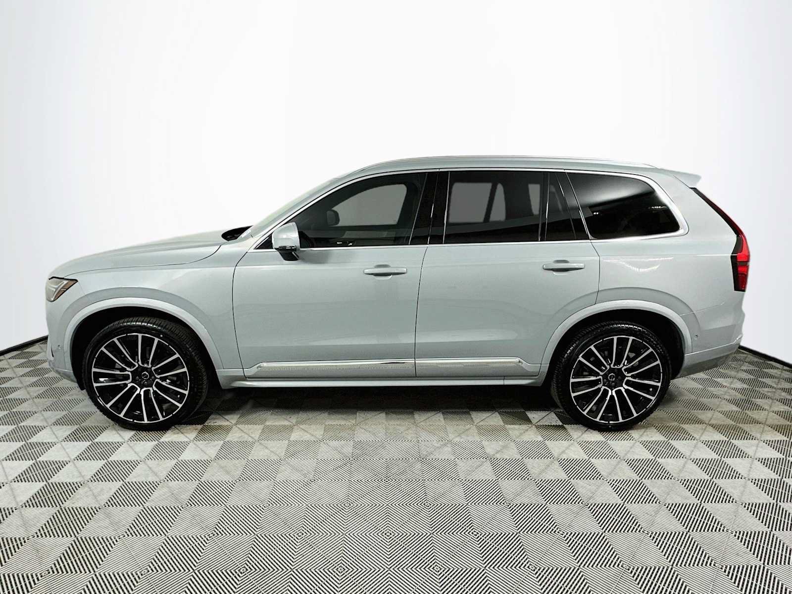 New 2027 Volvo XC90 B6 Plus AWD/4WD image 4