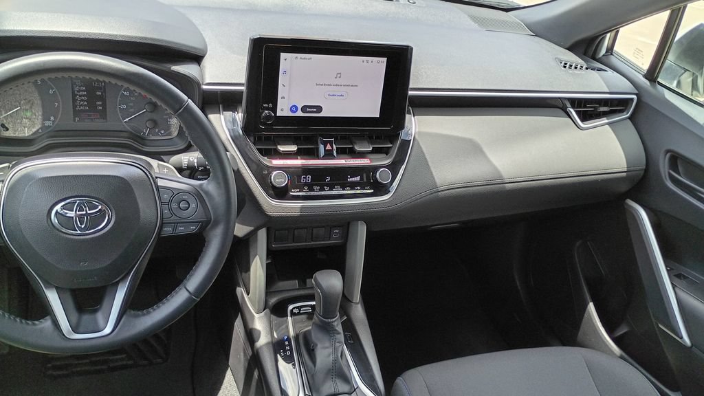 Used 2024 Toyota Corolla Cross AWD Hybrid image 31