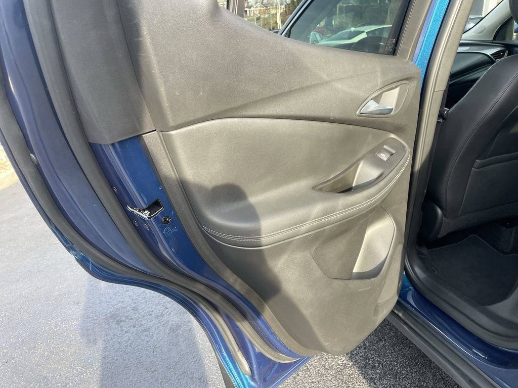 Used 2020 Buick Encore GX Select image 20