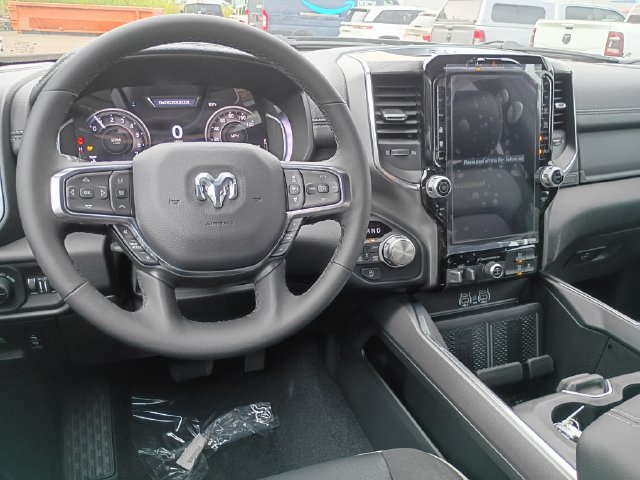 New 2027 RAM 1500 Laramie w/ Night Edition AWD/4WD image 10