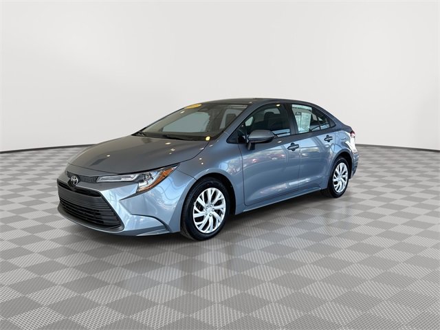 Used 2023 Toyota Corolla LE image 6