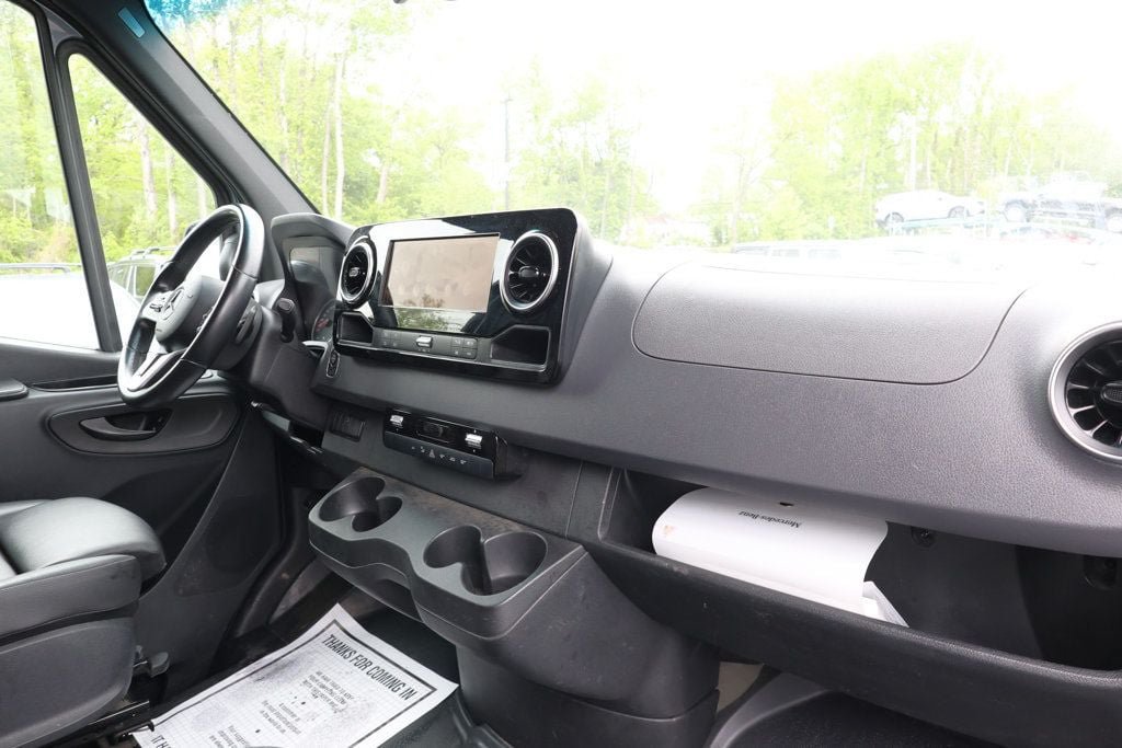 Used 2023 Mercedes-Benz Sprinter 2500 image 29