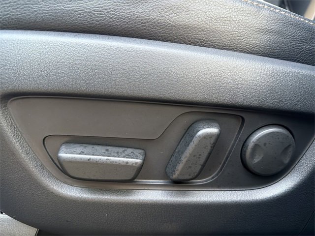 Certified 2025 MAZDA CX-70 3.3 Turbo w/ Premium Plus Pkg image 12