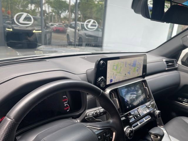 Used 2024 Lexus LX 600 F Sport image 2