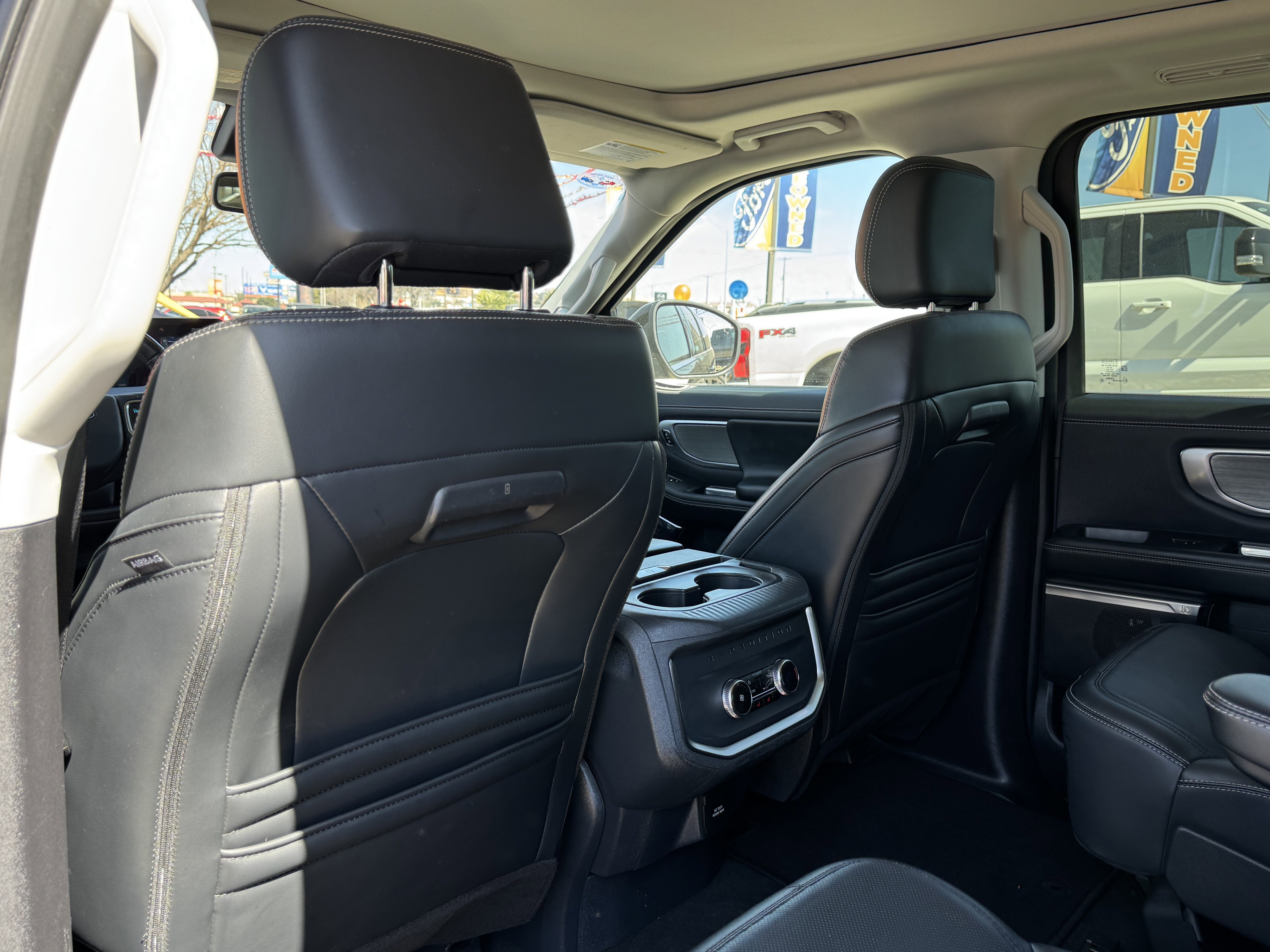 Used 2025 Ford Expedition Max Platinum image 14