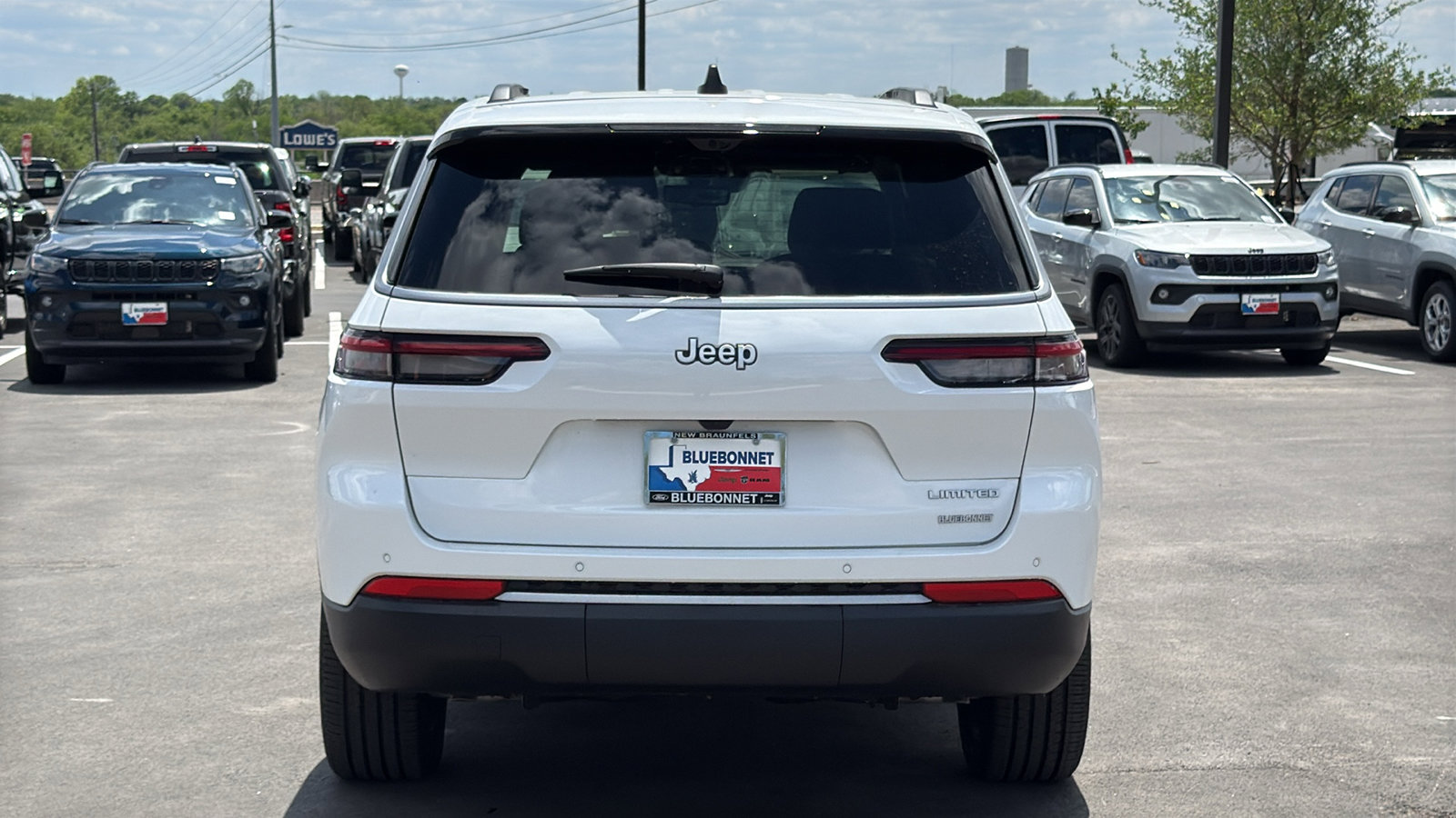New 2026 Jeep Grand Cherokee L Limited w/ Luxury Tech Group II RWD image 6