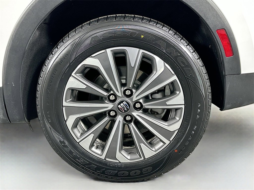 Used 2024 Buick Envision Preferred image 28