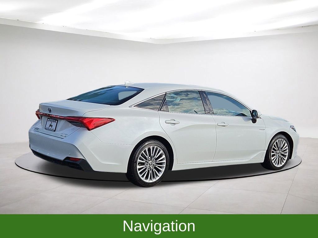 Used 2021 Toyota Avalon Limited image 7
