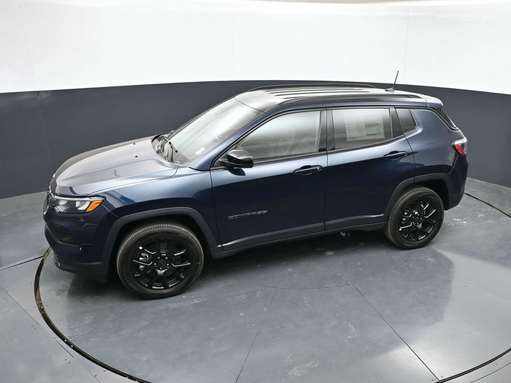 New 2026 Jeep Compass Latitude AWD/4WD image 42