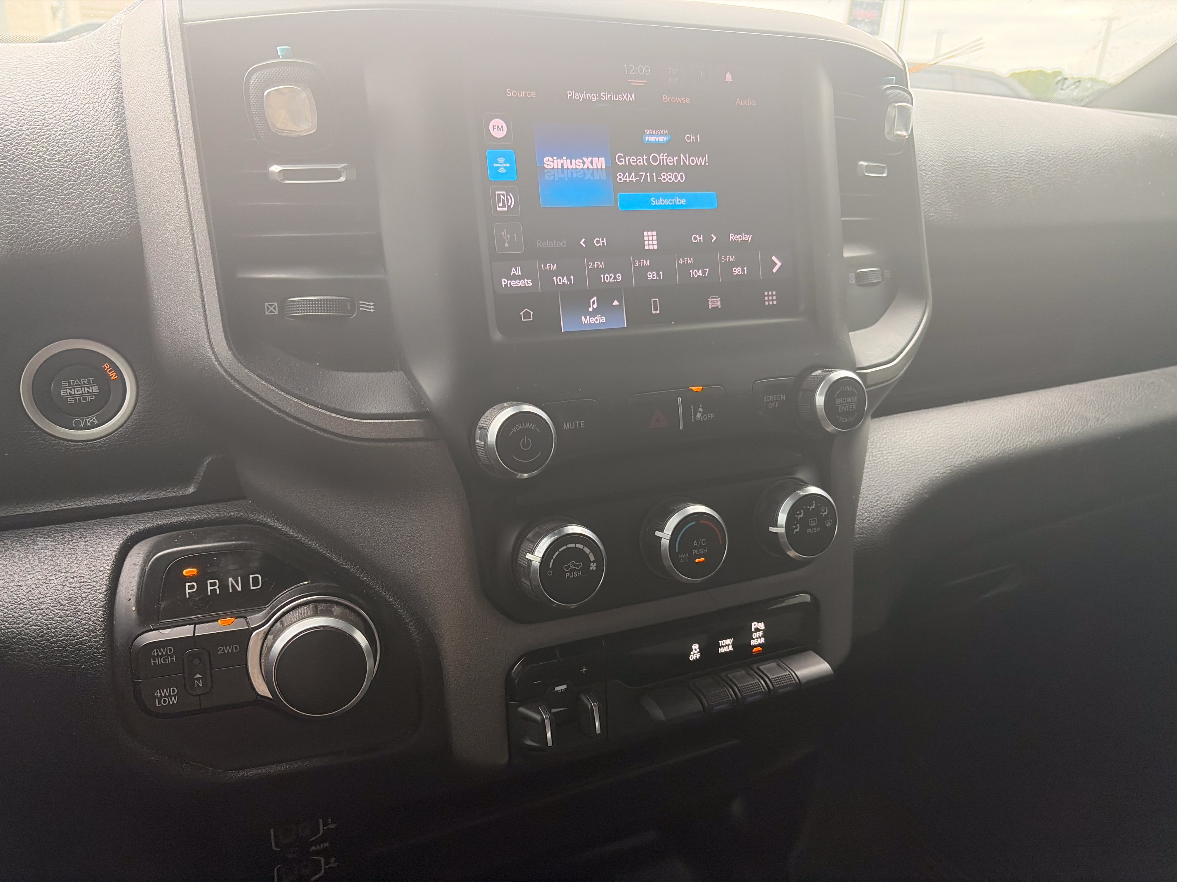 Used 2022 RAM 2500 Tradesman w/ Safety Group AWD/4WD image 25
