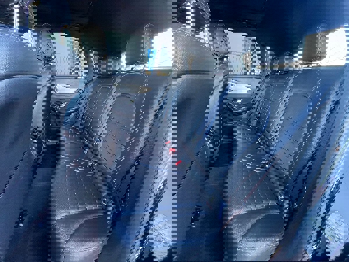 Used 2019 Mercedes-Benz GLC 350e 4MATIC image 15