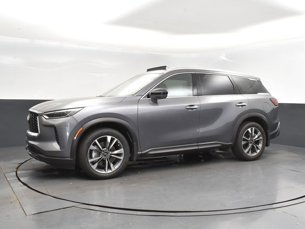 Certified 2025 INFINITI QX60 Luxe image 3