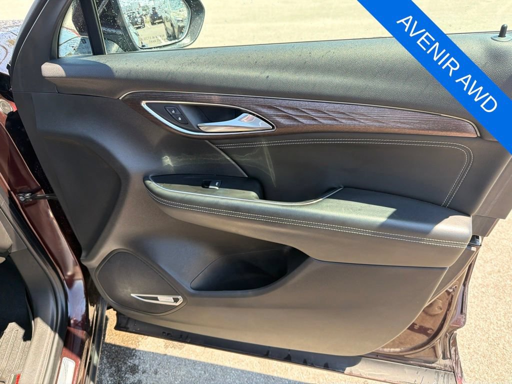 Used 2021 Buick Envision Avenir w/ Technology Package II AWD/4WD image 8