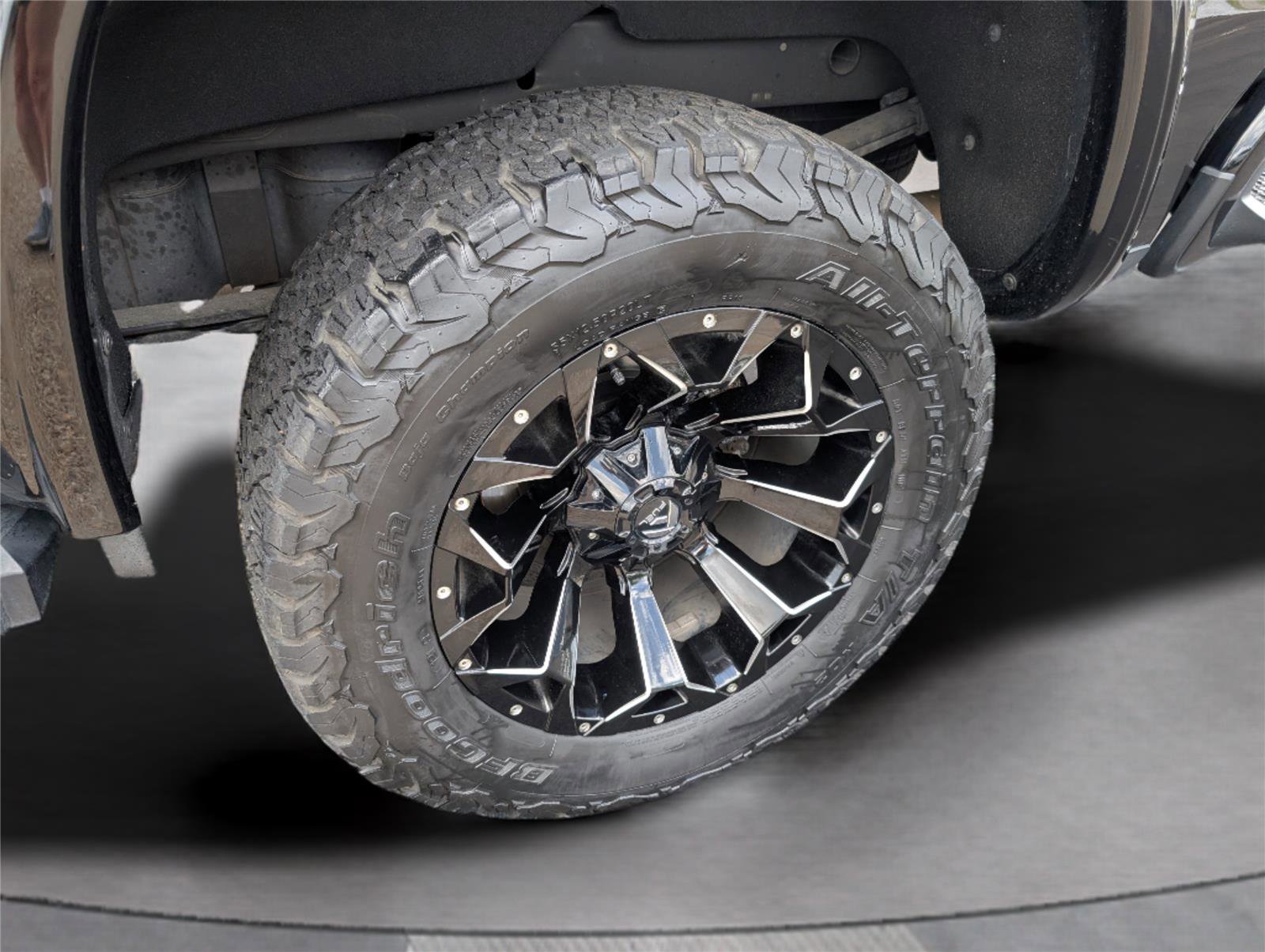 Used 2019 Chevrolet Silverado 1500 RST image 24