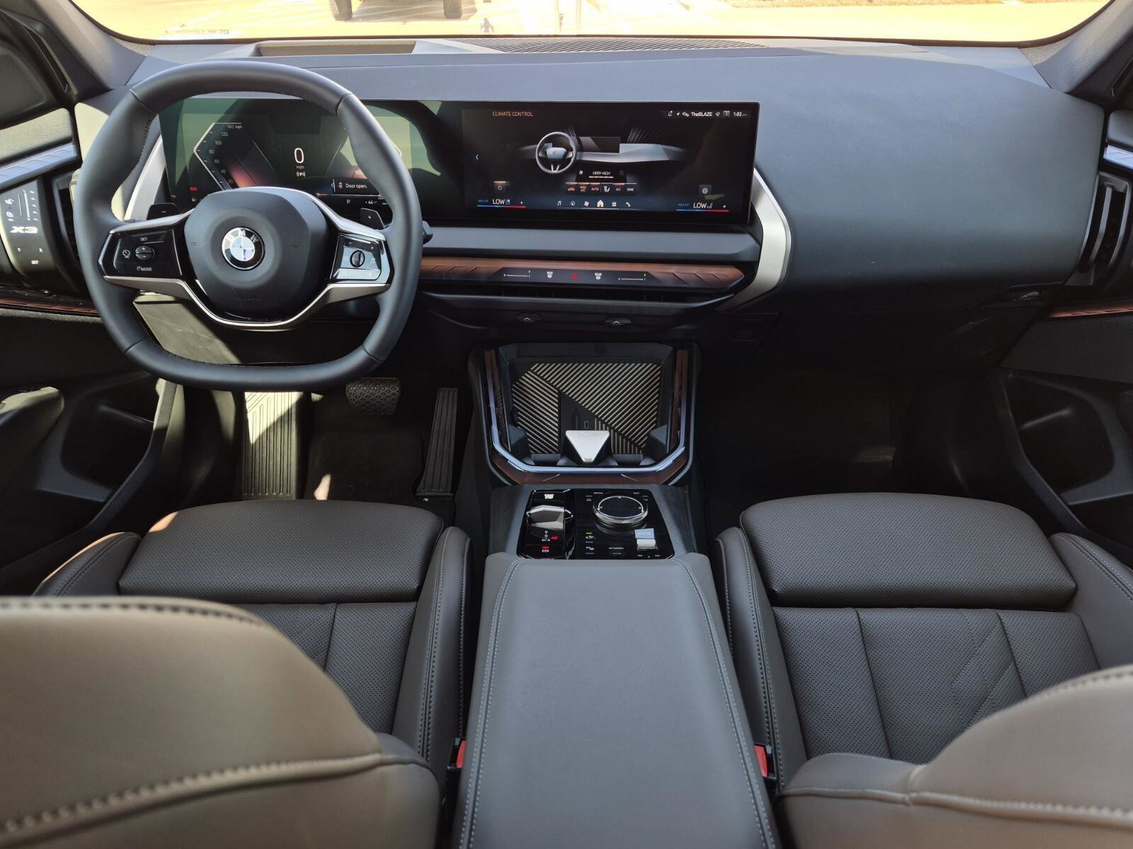 Certified 2025 BMW X3 xDrive30i w/ Premium Package image 34