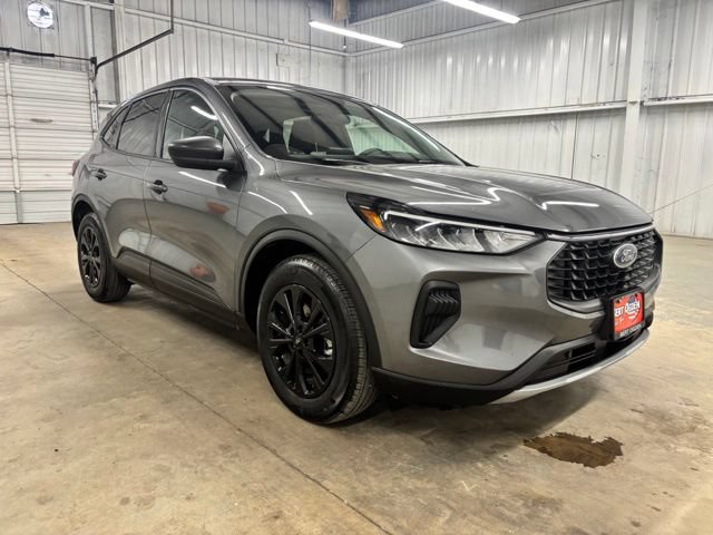Used 2025 Ford Escape Active FWD image 1