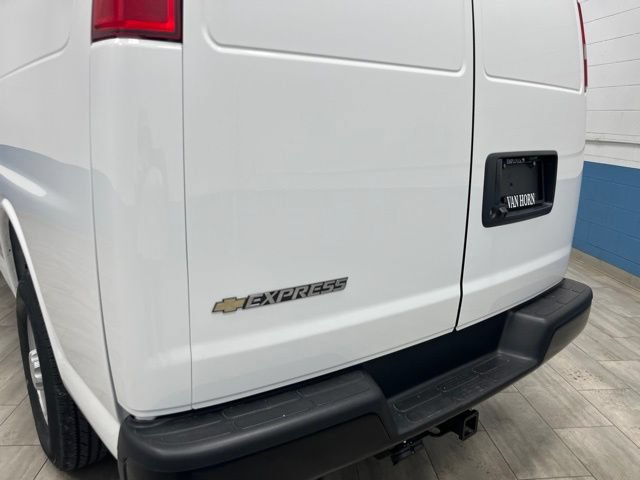 New 2026 Chevrolet Express 3500 Extended w/ Driver Convenience Package RWD image 26