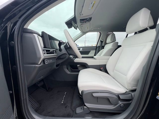 New 2026 Hyundai Santa Fe SE image 17
