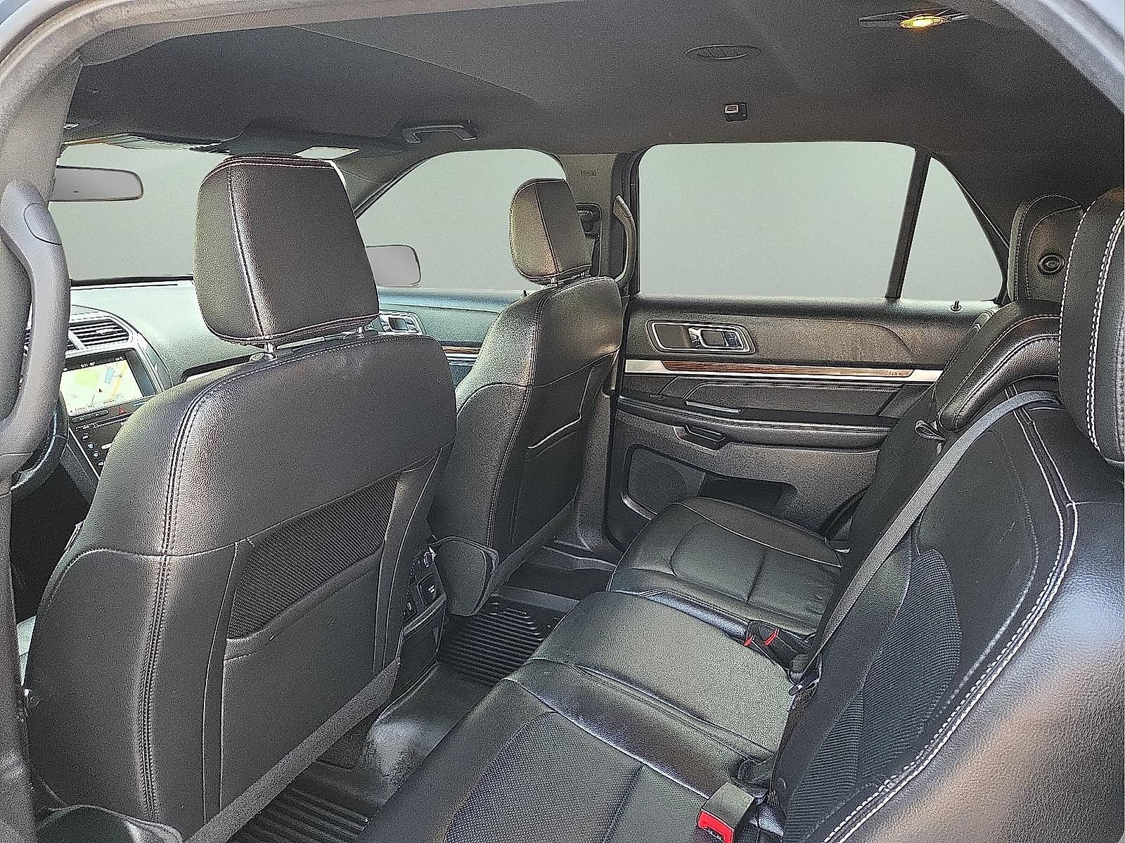 Used 2018 Ford Explorer Limited AWD/4WD image 10