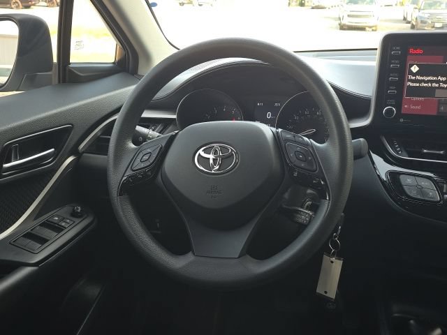 Used 2021 Toyota C-HR LE FWD image 32