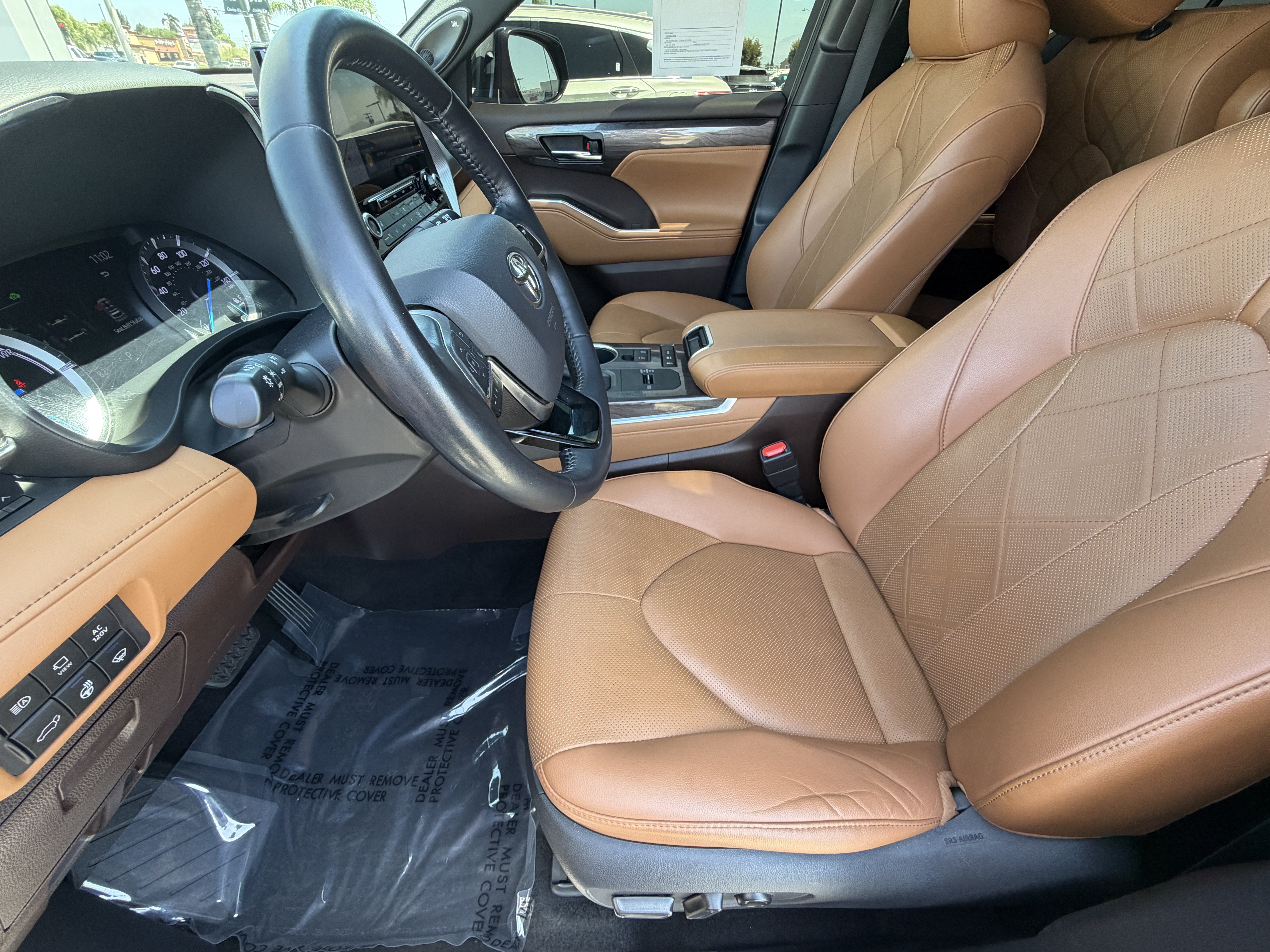 Used 2021 Toyota Highlander Platinum AWD/4WD image 15