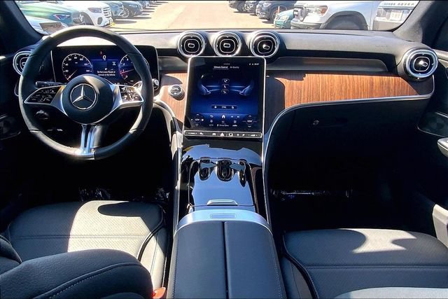 Used 2026 Mercedes-Benz GLC 300 4MATIC image 12