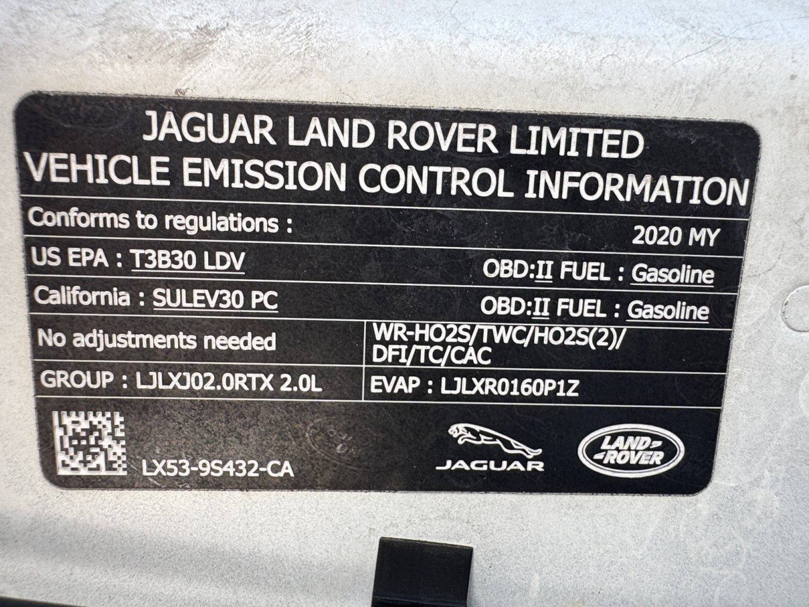 Used 2020 Jaguar XE S RWD image 22