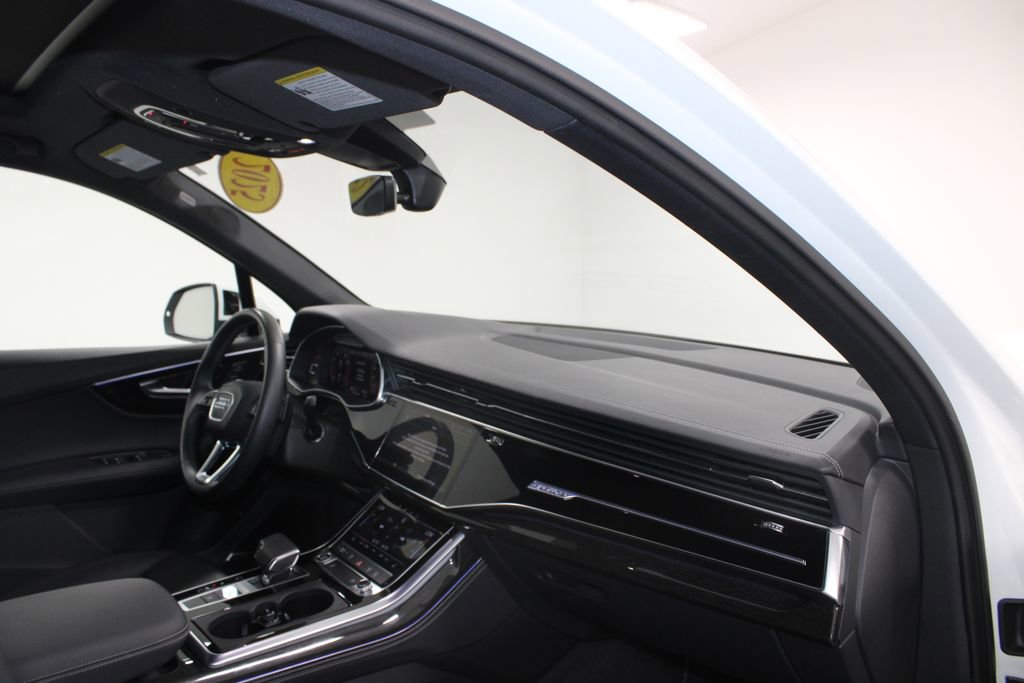 Used 2025 Audi Q7 3.0T Premium Plus AWD/4WD image 28