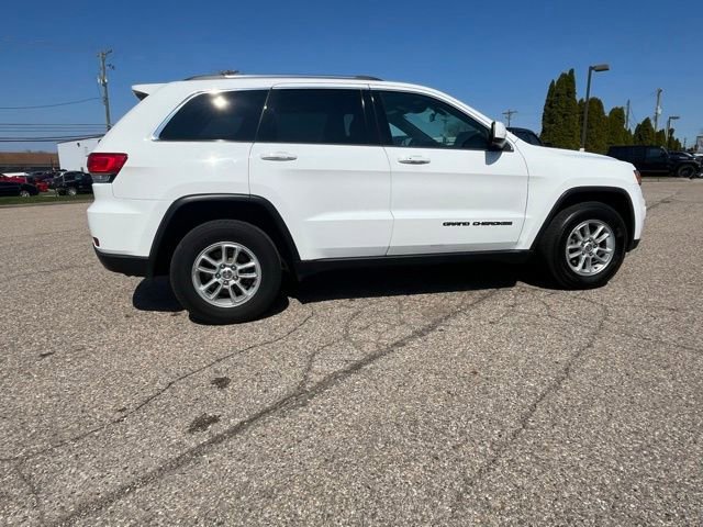 Used 2019 Jeep Grand Cherokee Laredo AWD/4WD image 6
