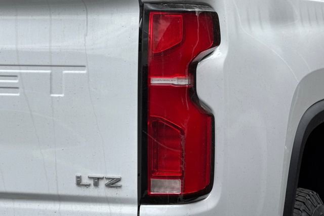 Used 2024 Chevrolet Silverado 2500 LTZ w/ LTZ Convenience Package image 49
