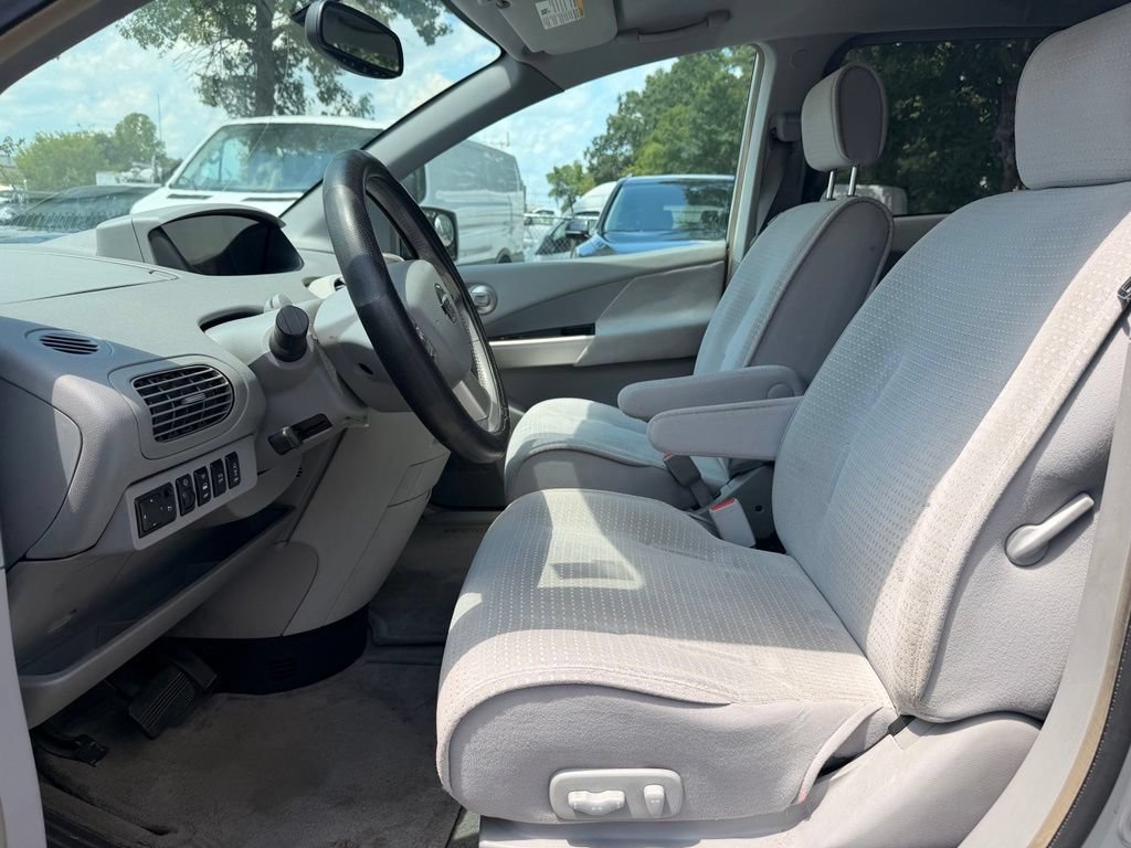 Used 2004 Nissan Quest SL w/ (HTD) 3.5 SL Upgrade Pkg FWD image 5