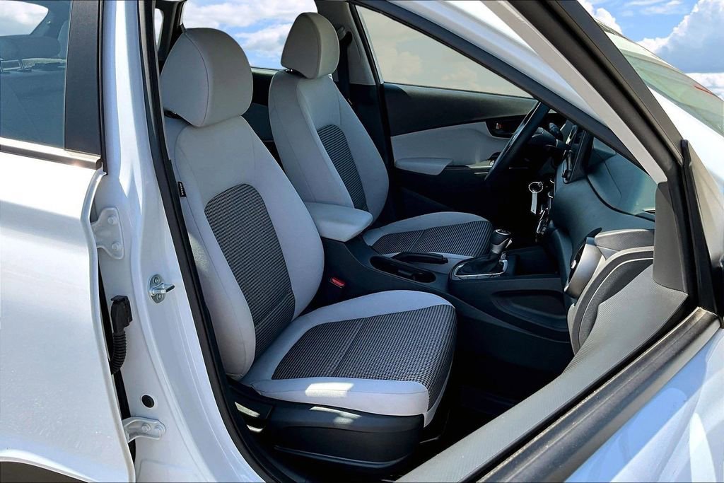 Used 2023 Hyundai Kona SE AWD/4WD image 31