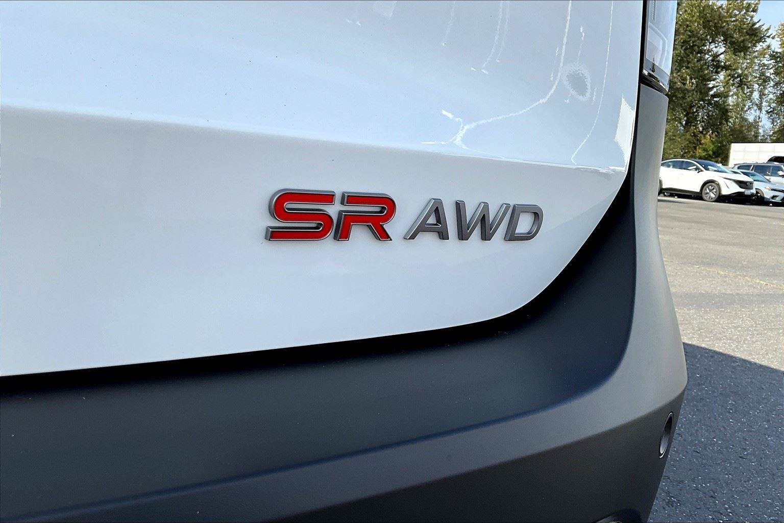New 2026 Nissan Kicks SR w/ Cold Weather Package AWD/4WD image 9