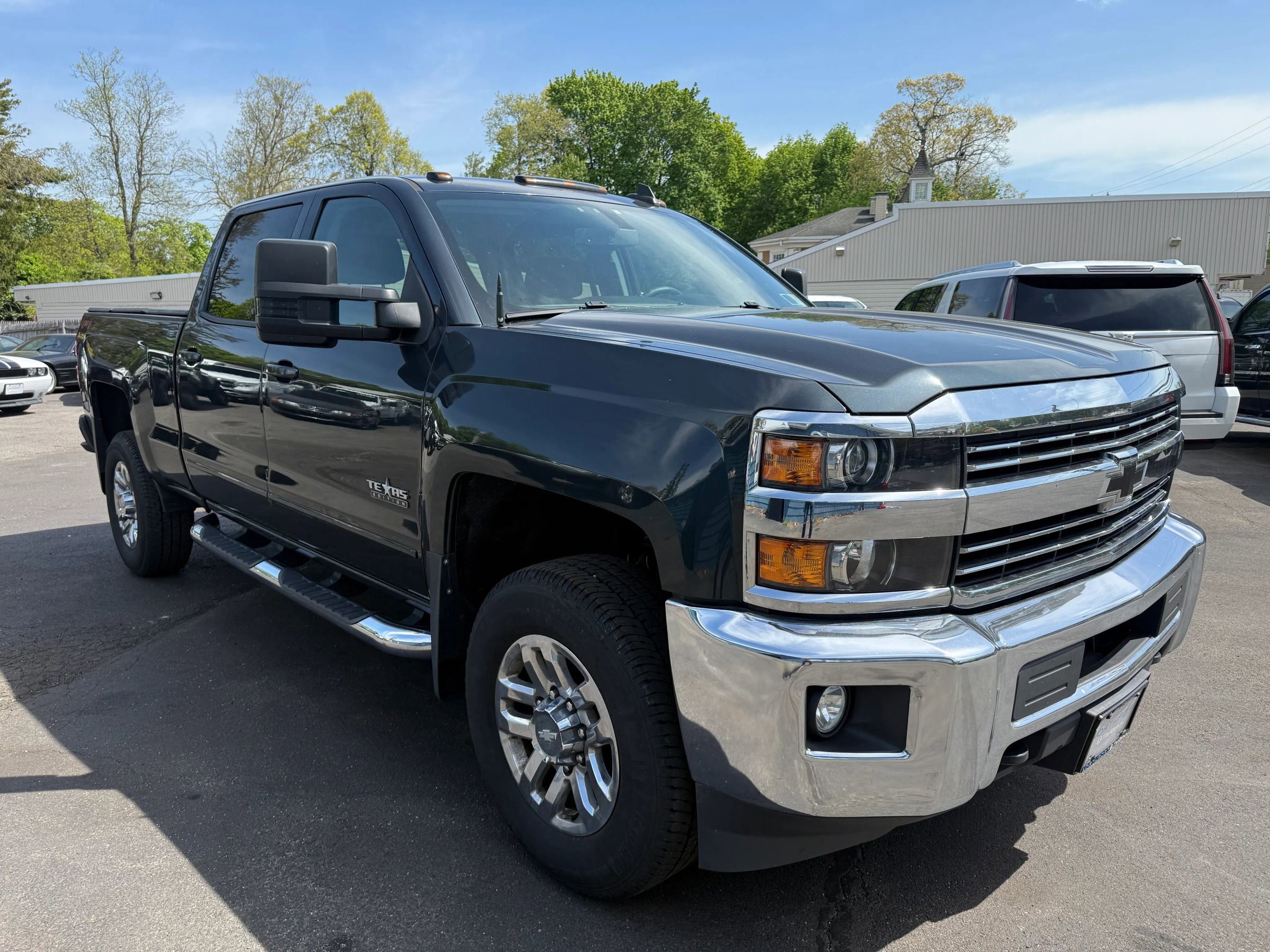 Used 2018 Chevrolet Silverado 2500 LT w/ Texas Edition AWD/4WD image 4
