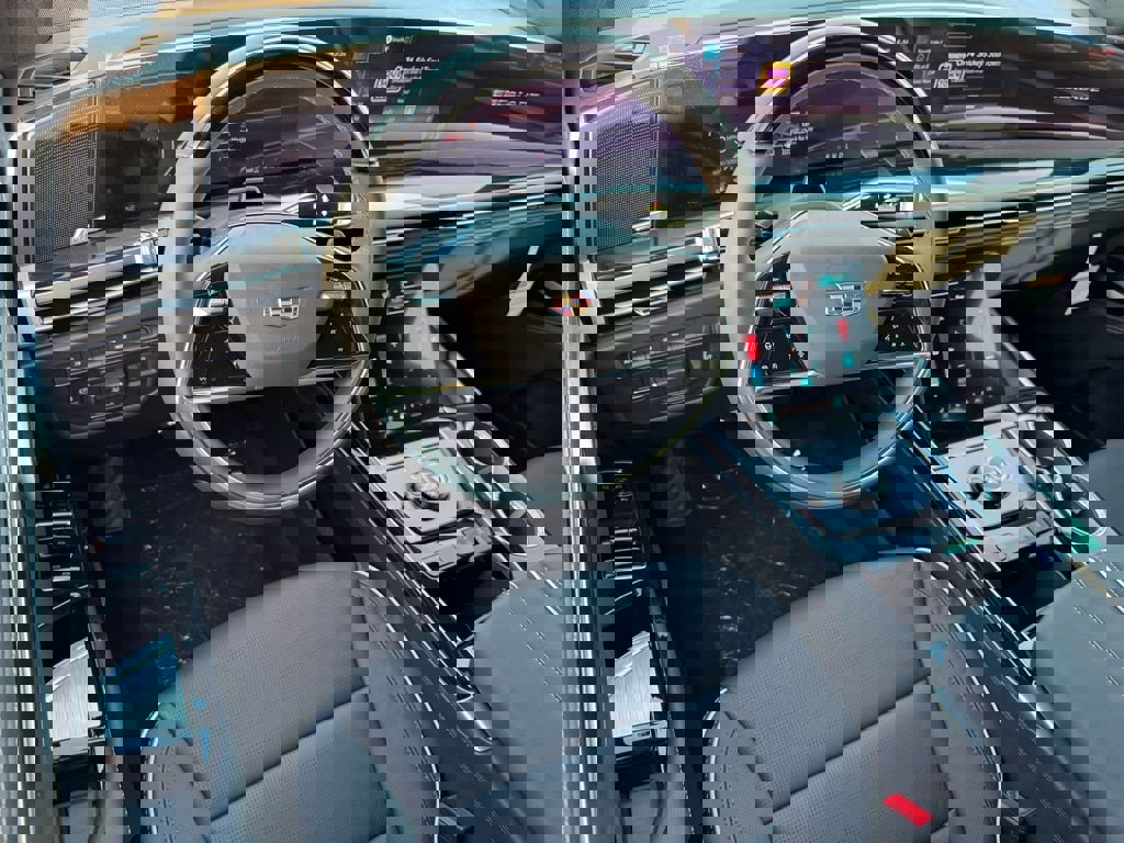 New 2026 Cadillac Escalade ESV Sport w/ LPO, ONYX Package image 25