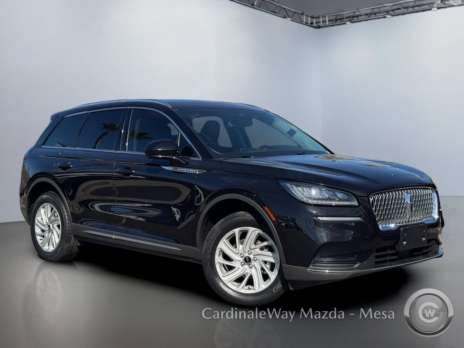 Used 2021 Lincoln Corsair AWD image 2