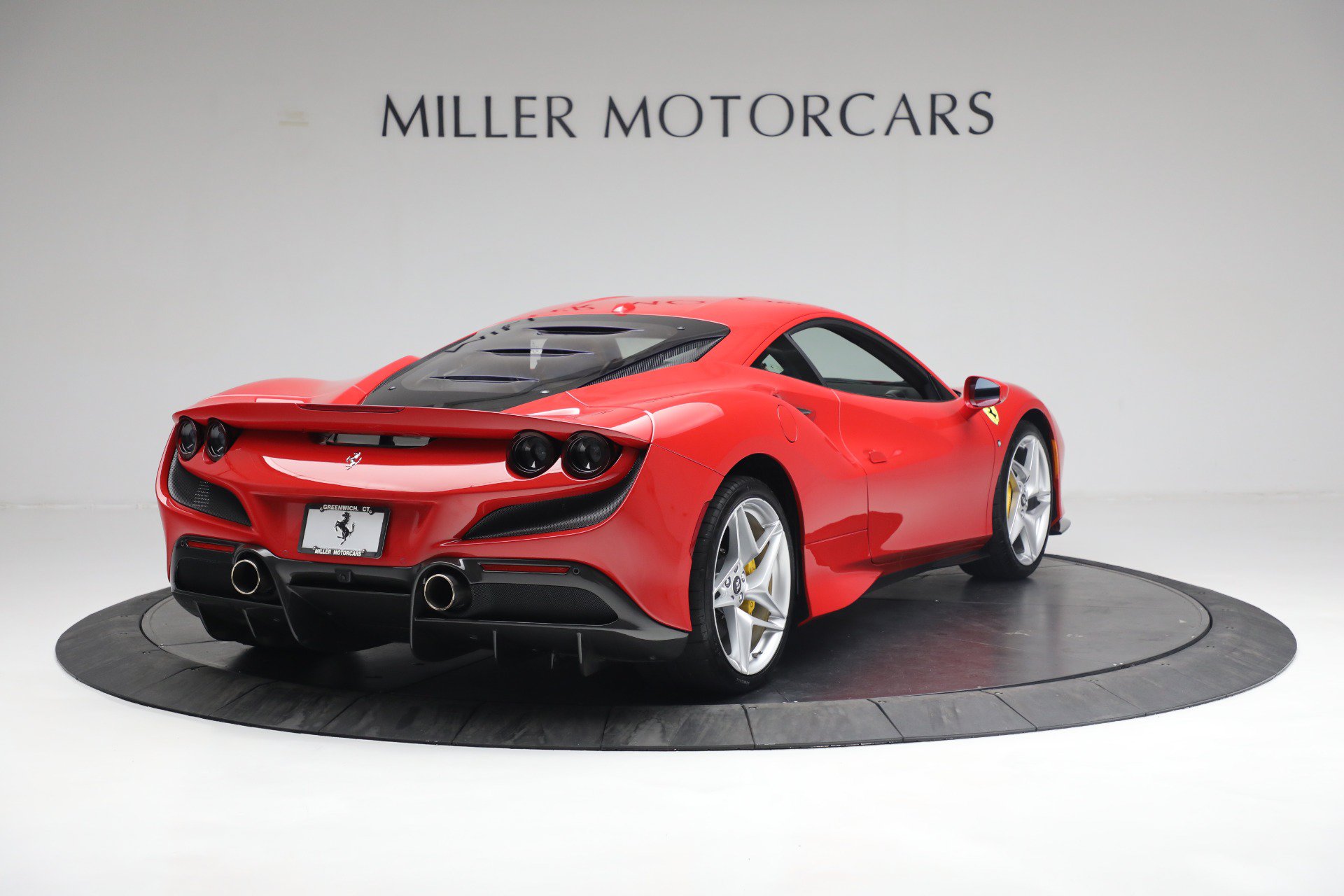 Certified 2020 Ferrari F8 Tributo RWD image 7
