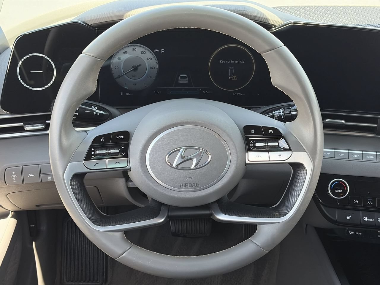 Certified 2023 Hyundai Elantra SEL w/ Convenience Package FWD image 21