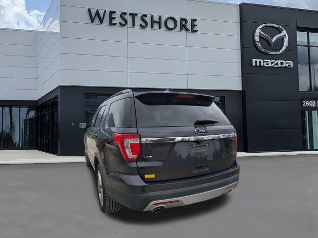Used 2017 Ford Explorer XLT w/ Equipment Group 202A FWD image 5