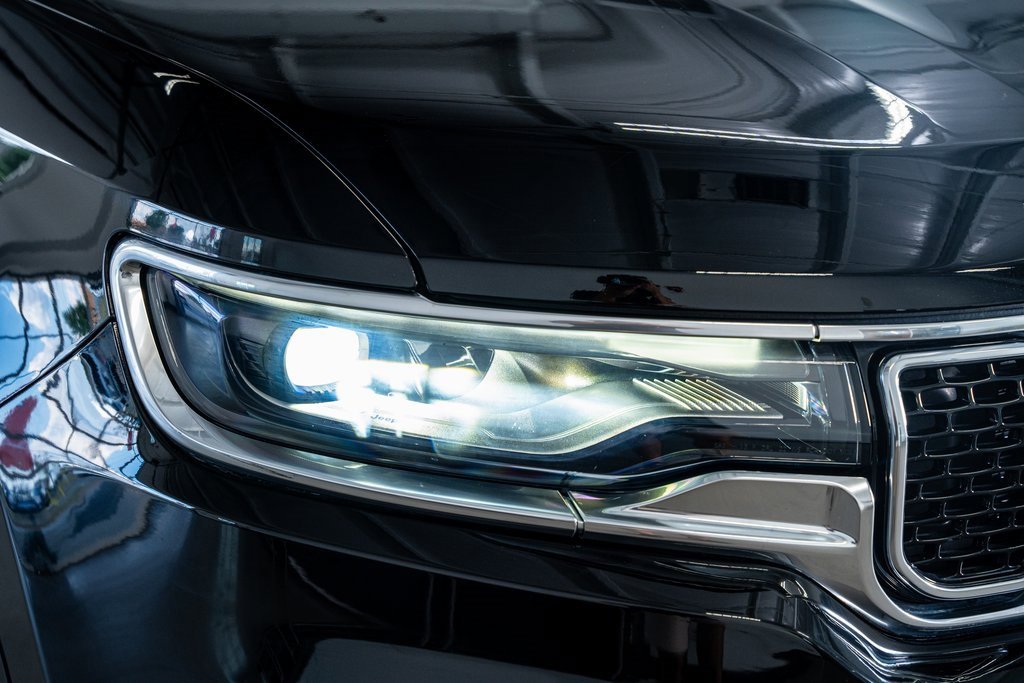 Used 2023 Jeep Wagoneer Series III w/ Preferred Equipment Group image 18