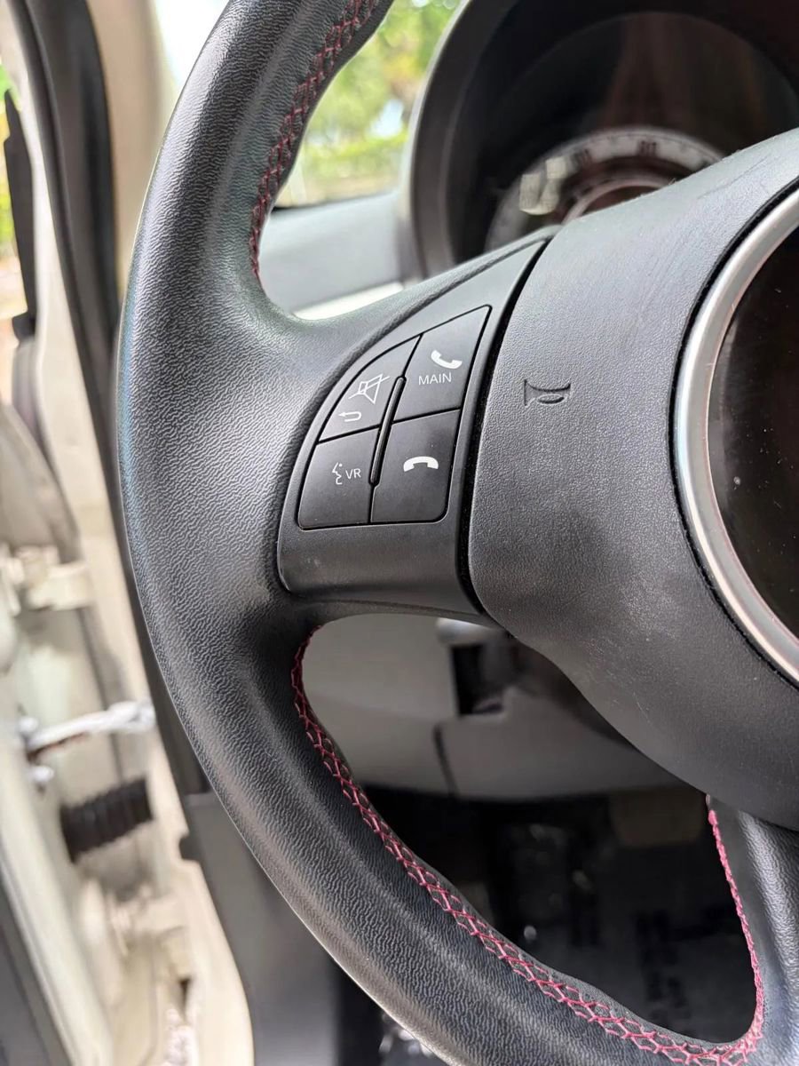 Used 2012 FIAT 500 Lounge w/ Pink Ribbon Special Edition image 17