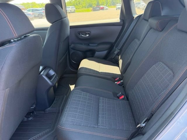 Used 2023 Honda HR-V LX image 5