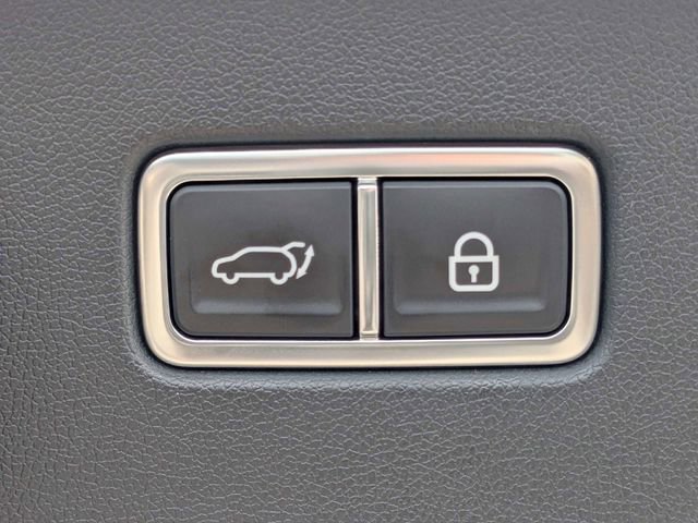 Used 2023 Kia Sorento SX AWD/4WD image 13